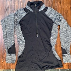 Lululemon Run Briskly 1/2 zip